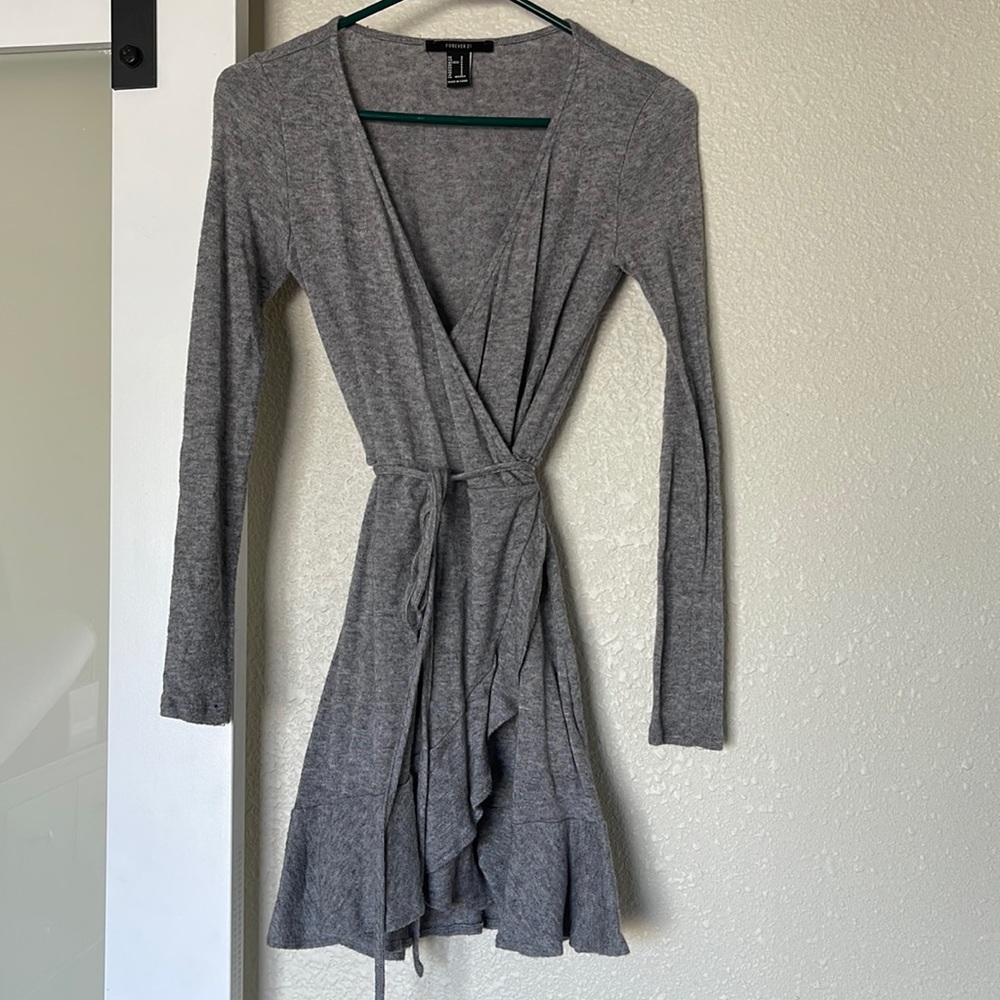 FOREVER 21 - Long Sleeve Dress - Super Soft